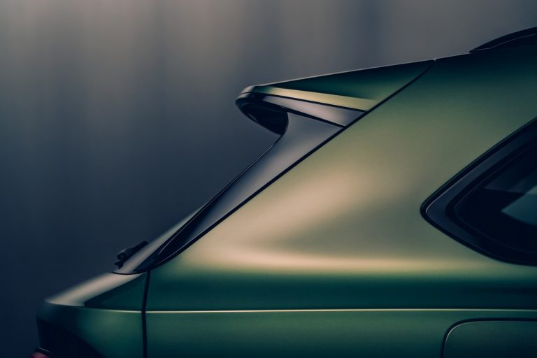 Bentley Bentayga 2021: immagini ufficiali