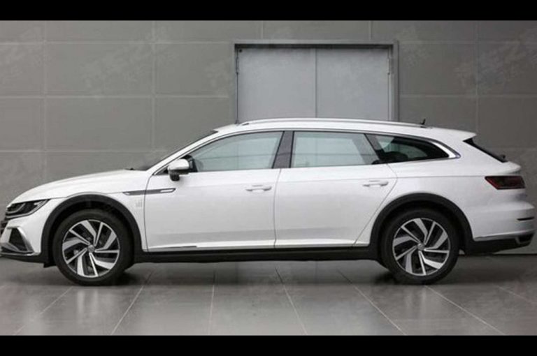 Volkswagen Arteon Shooting Brake 2020: prime immagini