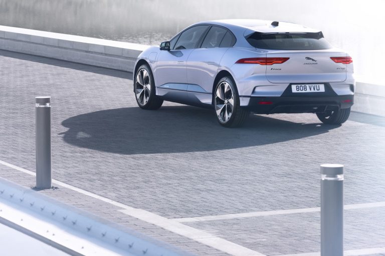 Jaguar I-Pace 2021: immagini ufficiali