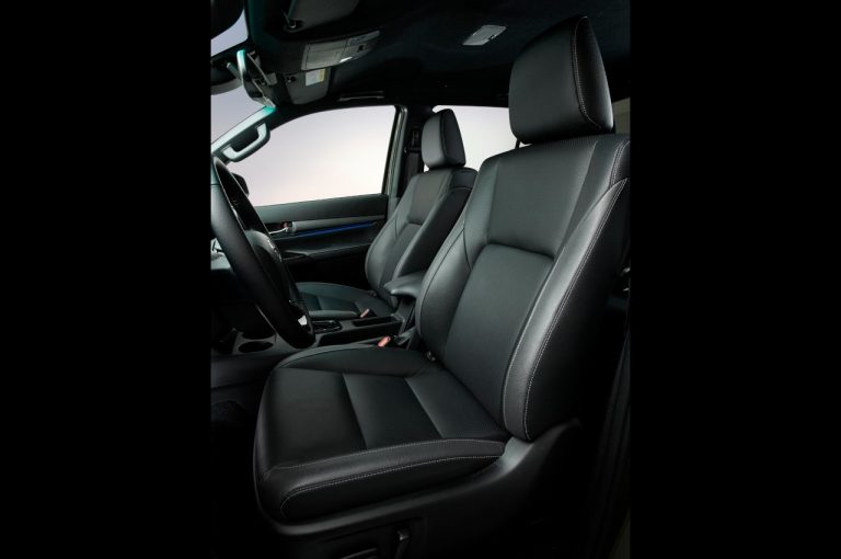 Toyota Hilux 2020: immagini ufficiali