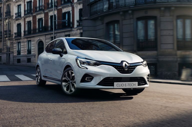 Renault Clio E-Tech Hybrid 2020: immagini ufficiali