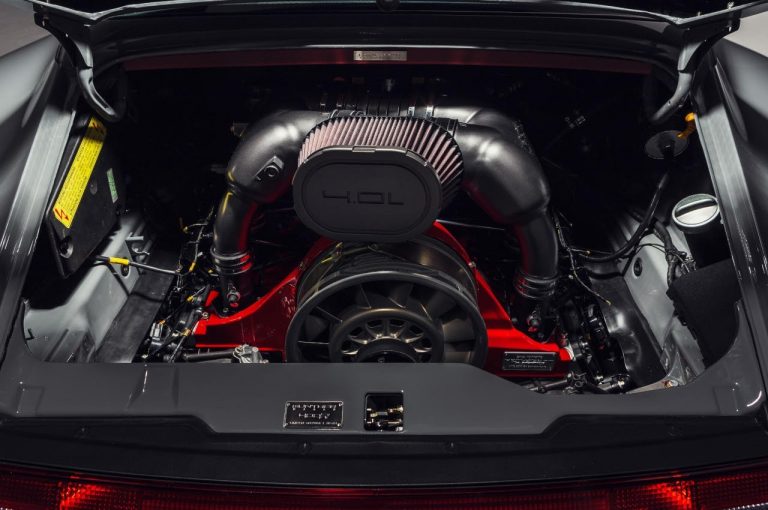 Porsche 911 993 by Gunther Werks 2020