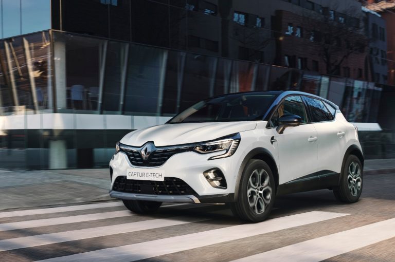 Renault Captur E-Tech Plug-in Hybrid 2020: immagini ufficiali