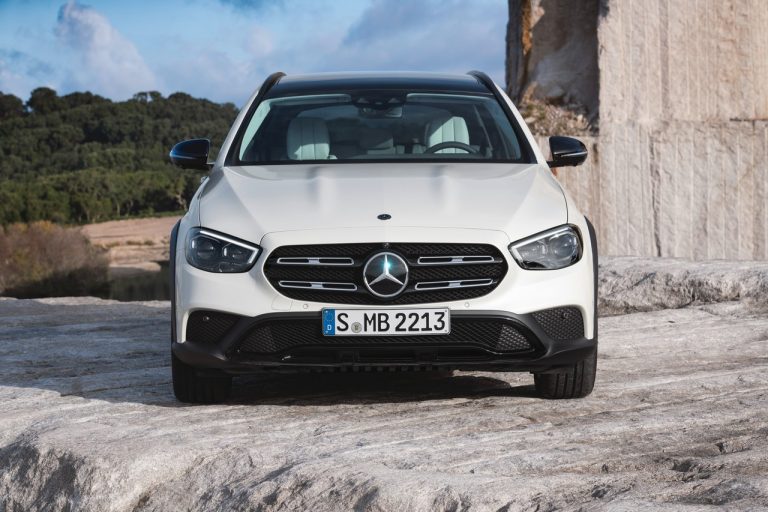 Mercedes Classe E 2020 Berlina, Station Wagon e All-Terrain: immagini ufficiali