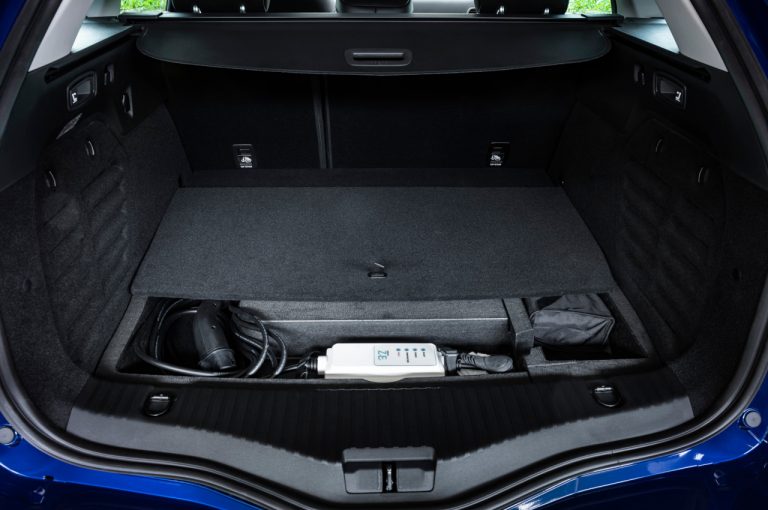 Renault Mégane E-Tech Plug-in Hybrid 2020: immagini ufficiali
