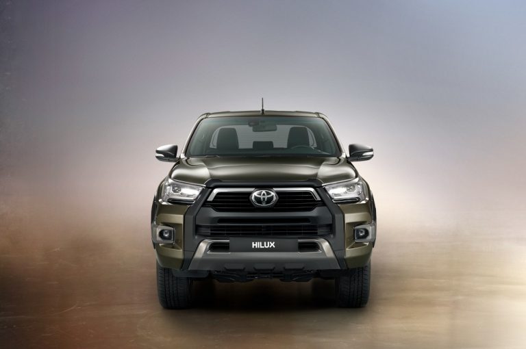 Toyota Hilux 2020: immagini ufficiali