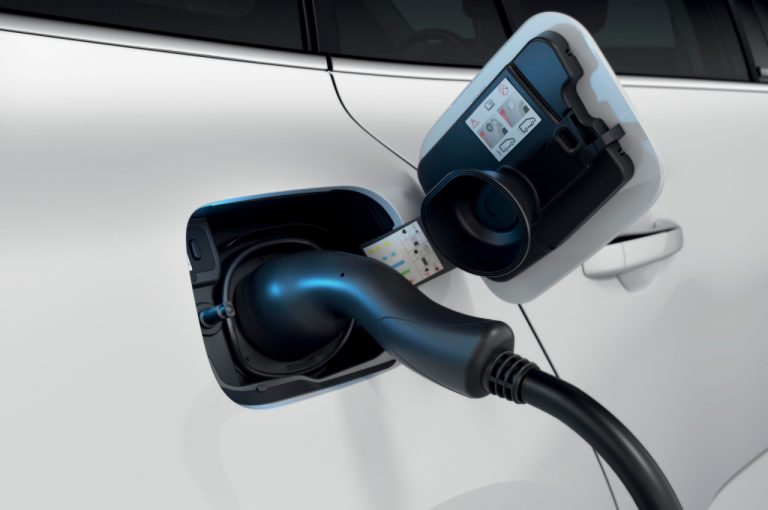 Renault Mégane E-Tech Plug-in Hybrid 2020: immagini ufficiali