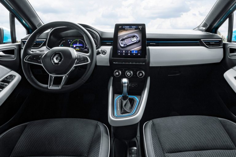 Renault Clio E-Tech Hybrid 2020: immagini ufficiali