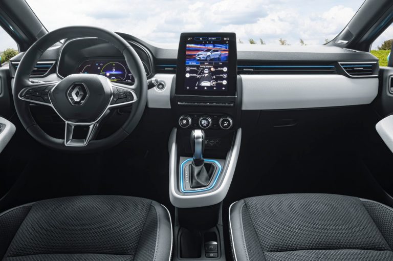 Renault Clio E-Tech Hybrid 2020: immagini ufficiali