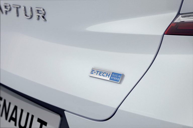 Renault Captur E-Tech Plug-in Hybrid 2020: immagini ufficiali