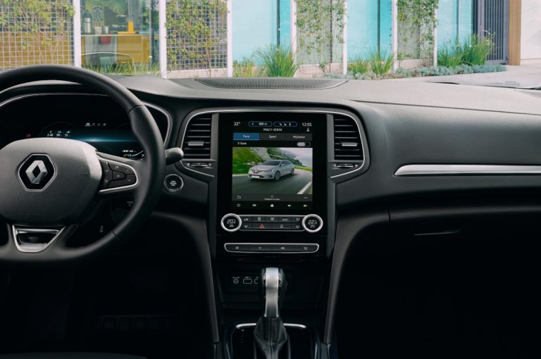 Renault Mégane E-Tech Plug-in Hybrid 2020: immagini ufficiali
