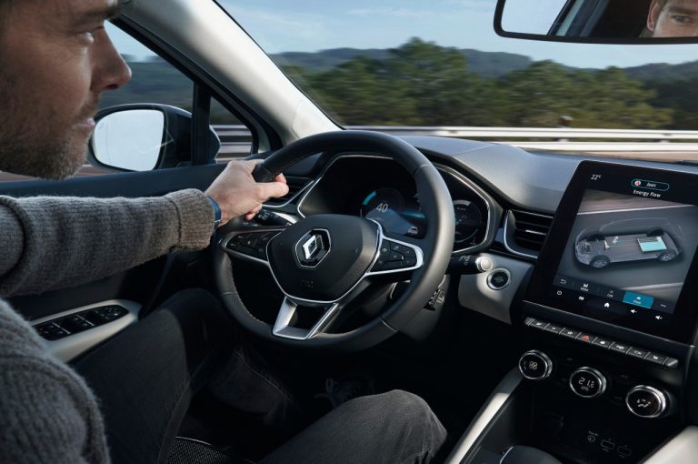 Renault Captur E-Tech Plug-in Hybrid 2020: immagini ufficiali
