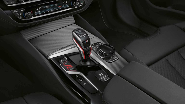 BMW M5 restyling 2020: immagini ufficiali