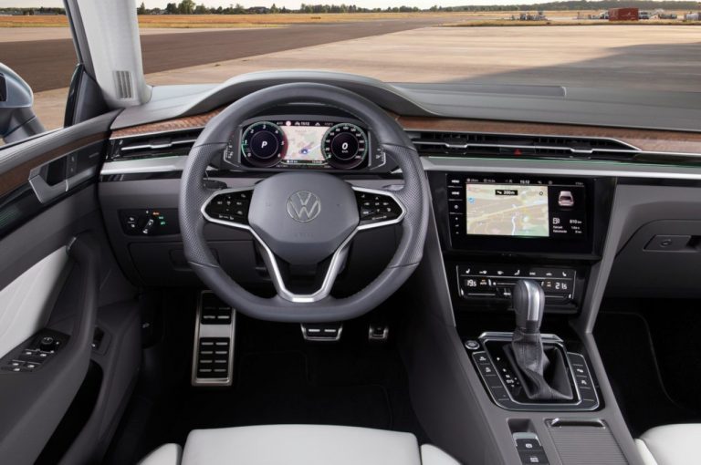 Volkswagen Arteon Shooting Brake 2021: immagini ufficiali