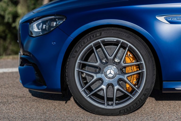Mercedes-AMG E 63 4MATIC+ ed E 63 S 4Matic+ berlina e station wagon 2020