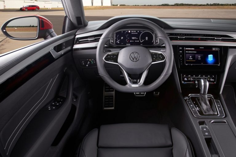 Volkswagen Arteon Shooting Brake 2021: immagini ufficiali