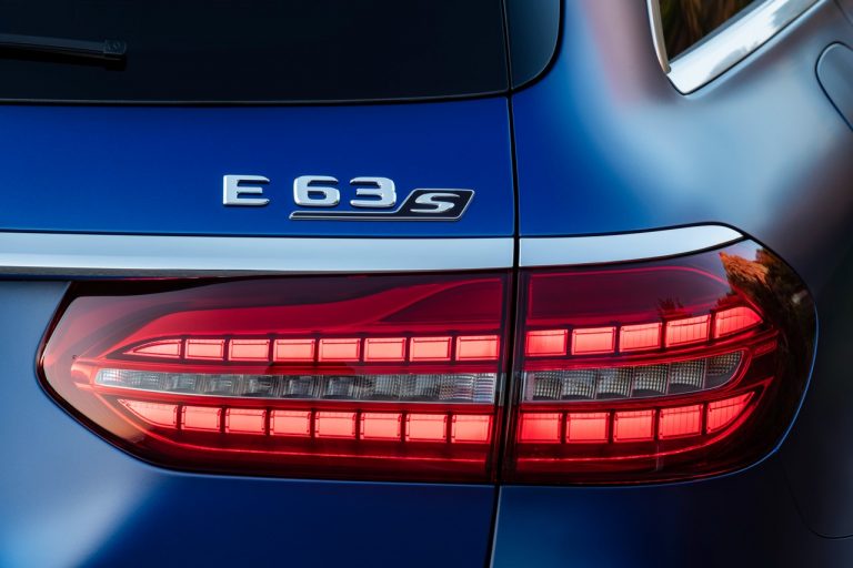 Mercedes-AMG E 63 4MATIC+ ed E 63 S 4Matic+ berlina e station wagon 2020