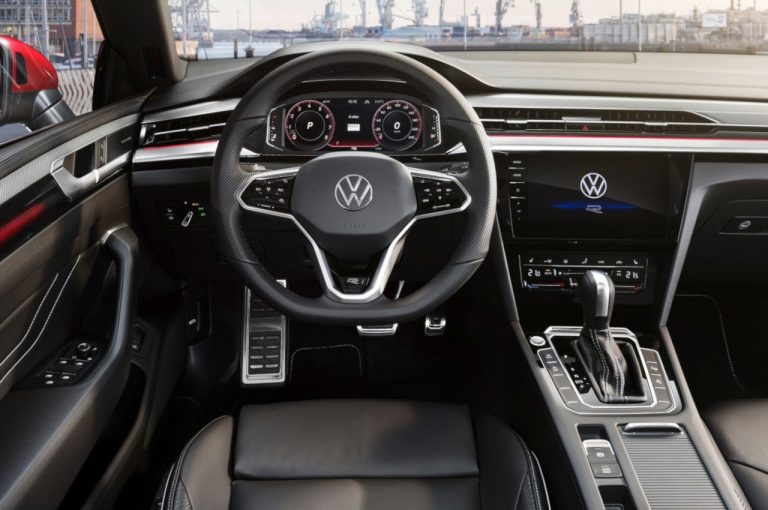 Volkswagen Arteon 2021: immagini ufficiali