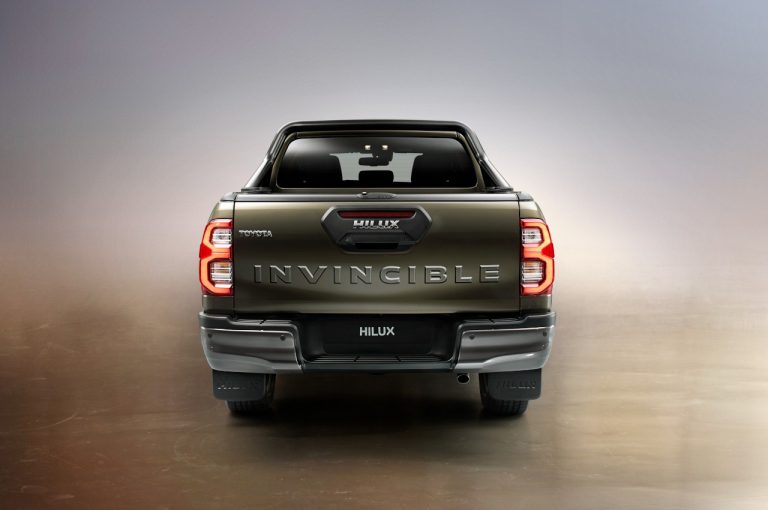 Toyota Hilux 2020: immagini ufficiali