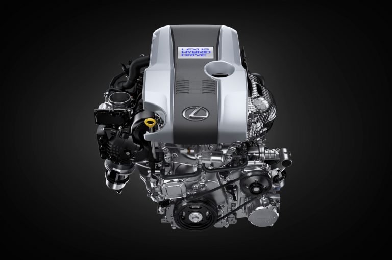 Lexus IS 2020: immagini ufficiali