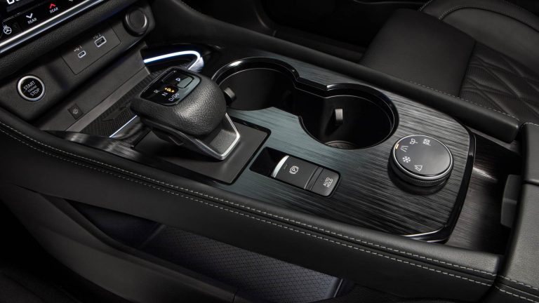 Nuova Nissan Rogue: immagini ufficiali