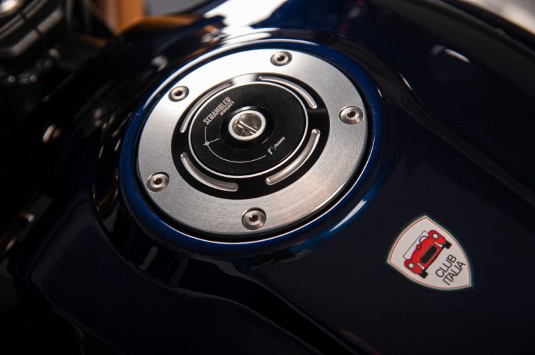 Ducati Scrambler 1100 serie speciale Scuderia Club Italia
