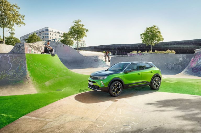 Opel Mokka-e: immagini ufficiali