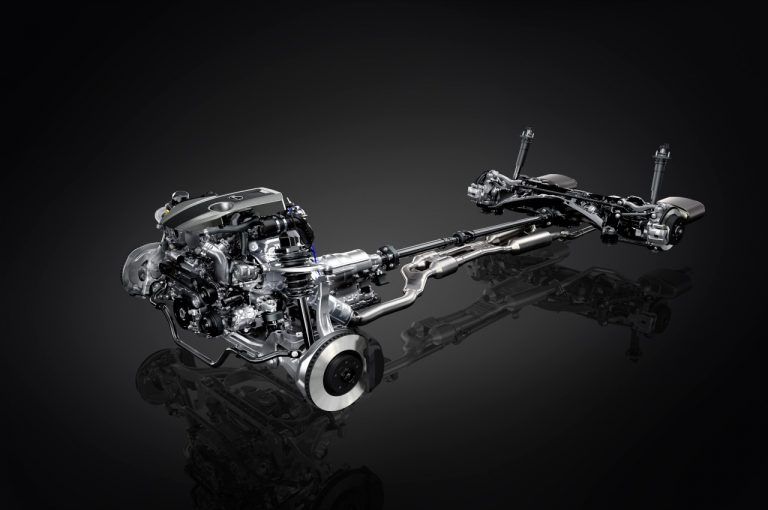 Lexus IS 2020: immagini ufficiali