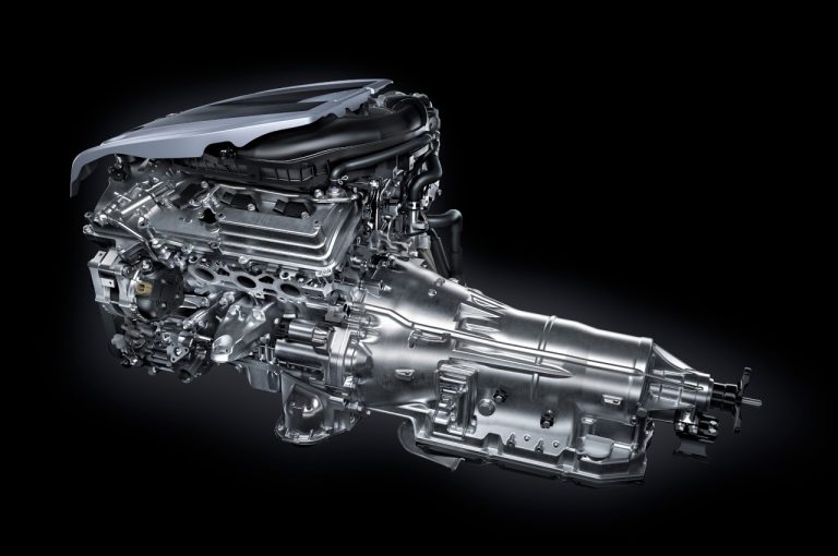 Lexus IS 2020: immagini ufficiali