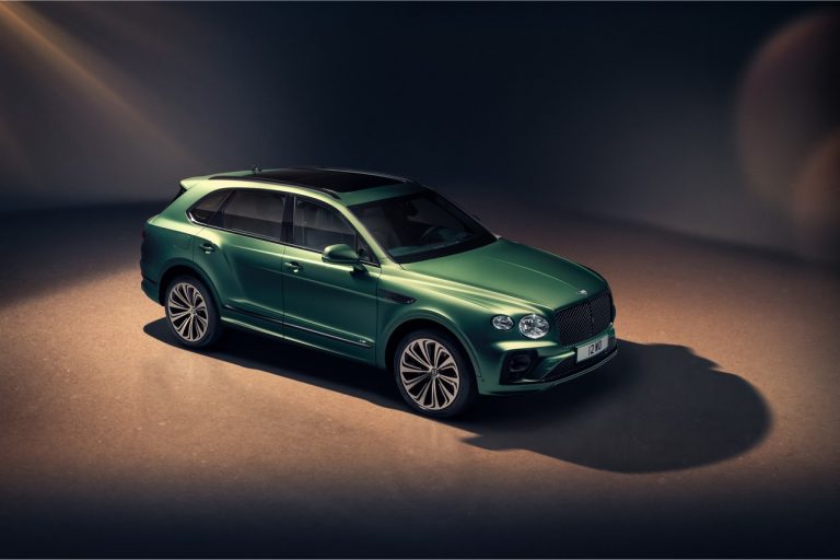 Bentley Bentayga 2021: immagini ufficiali