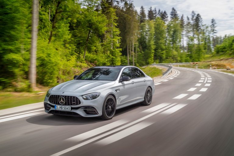 Mercedes-AMG E 63 4MATIC+ ed E 63 S 4Matic+ berlina e station wagon 2020