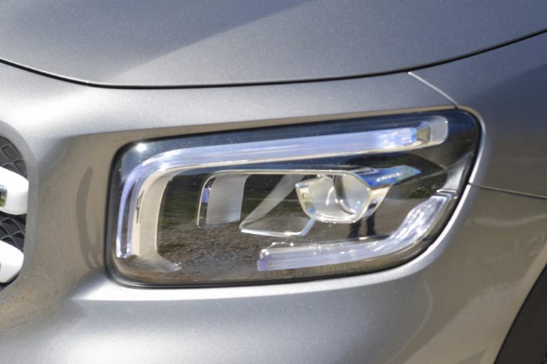 Mercedes GLB 200d: la prova su strada