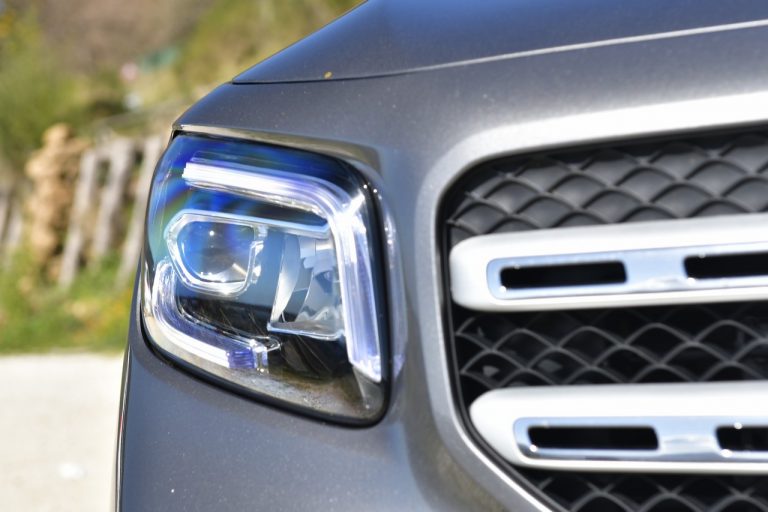 Mercedes GLB 200d: la prova su strada