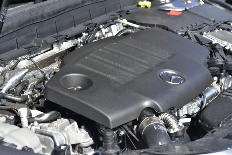 Mercedes GLB 200d: la prova su strada