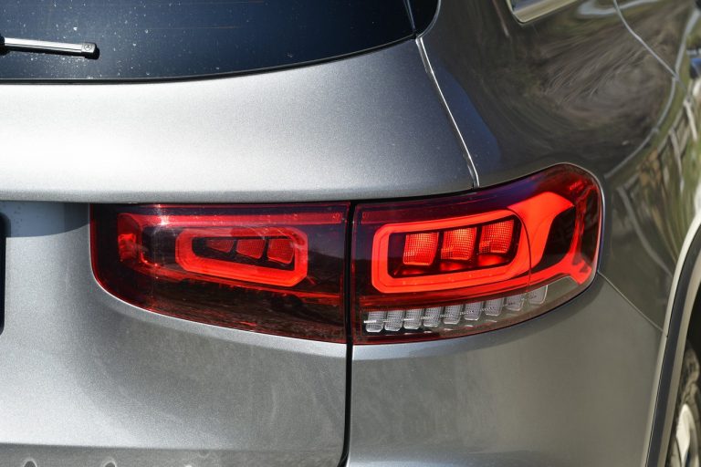Mercedes GLB 200d: la prova su strada