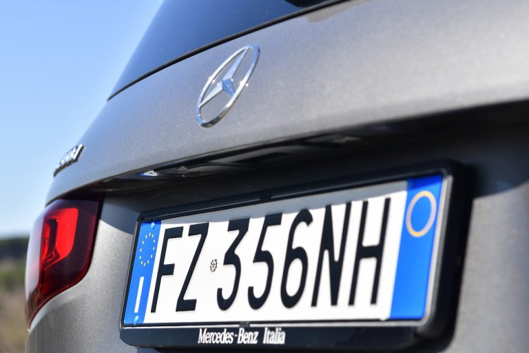 Mercedes GLB 200d: la prova su strada