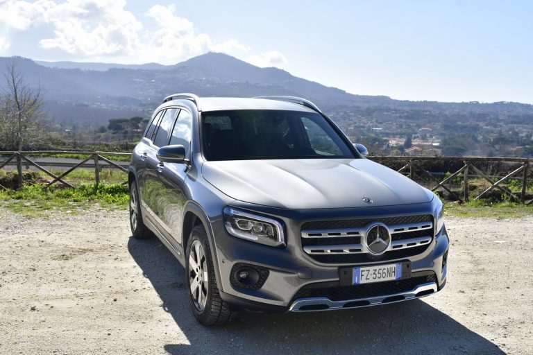 Mercedes GLB 200d: la prova su strada
