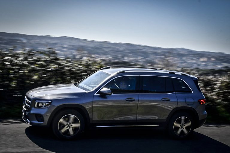 Mercedes GLB 200d: la prova su strada