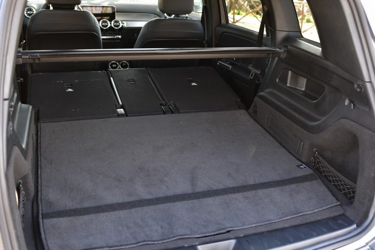 Mercedes GLB 200d: la prova su strada