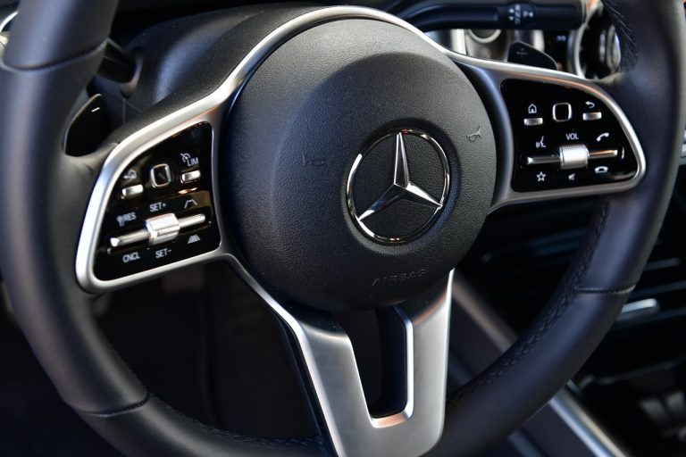 Mercedes GLB 200d: la prova su strada