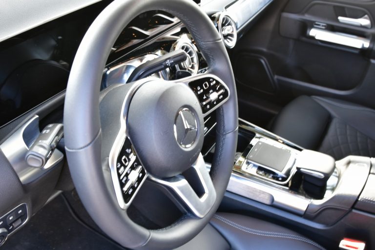 Mercedes GLB 200d: la prova su strada