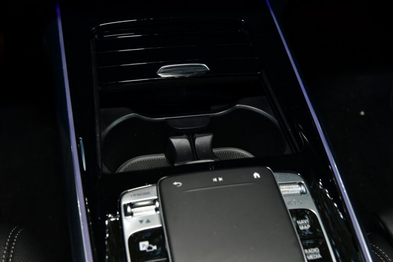 Mercedes GLB 200d: la prova su strada