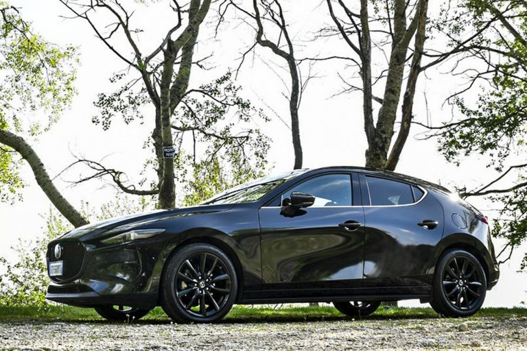 Mazda 3 Skyactiv-X Exclusive AT: la prova su strada