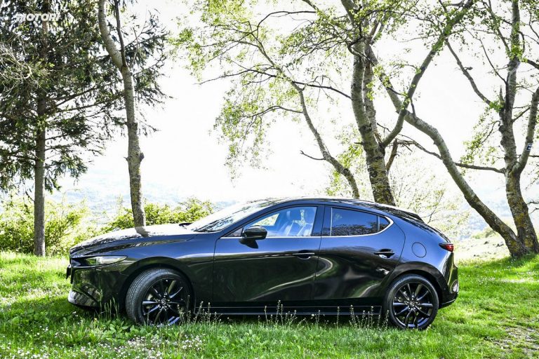 Mazda 3 Skyactiv-X Exclusive AT: la prova su strada