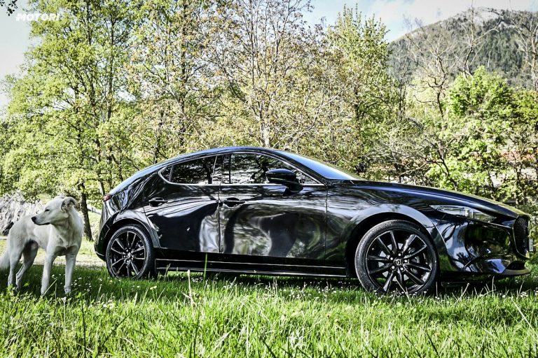 Mazda 3 Skyactiv-X Exclusive AT: la prova su strada