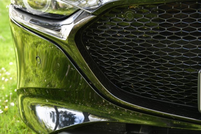 Mazda 3 Skyactiv-X Exclusive AT: la prova su strada
