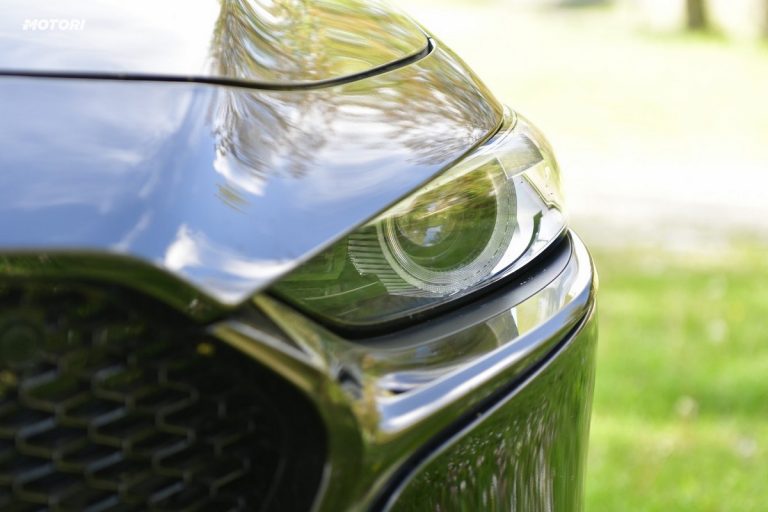 Mazda 3 Skyactiv-X Exclusive AT: la prova su strada