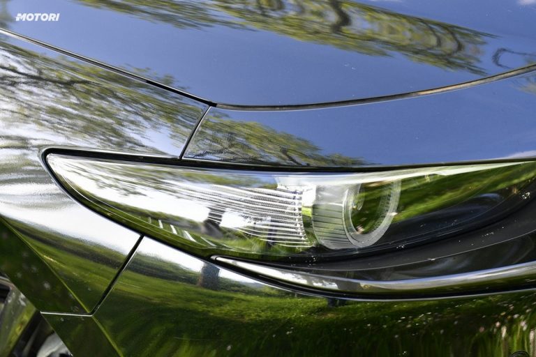 Mazda 3 Skyactiv-X Exclusive AT: la prova su strada