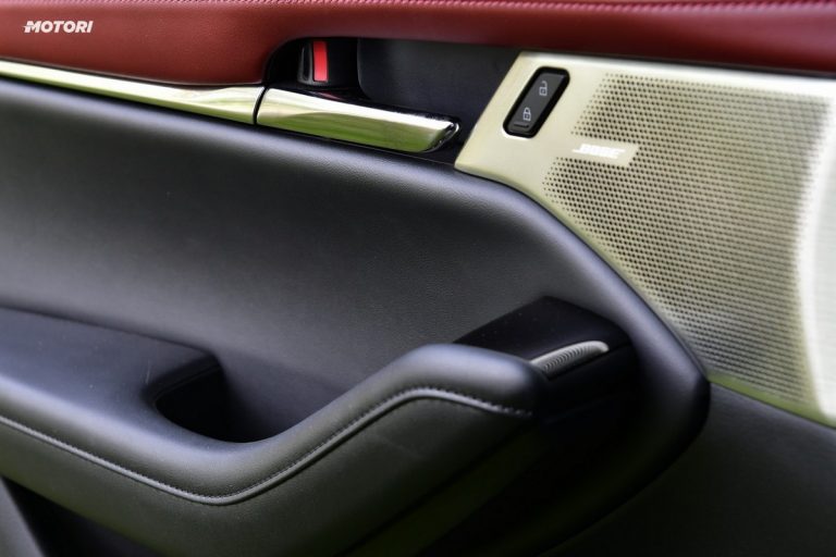 Mazda 3 Skyactiv-X Exclusive AT: la prova su strada