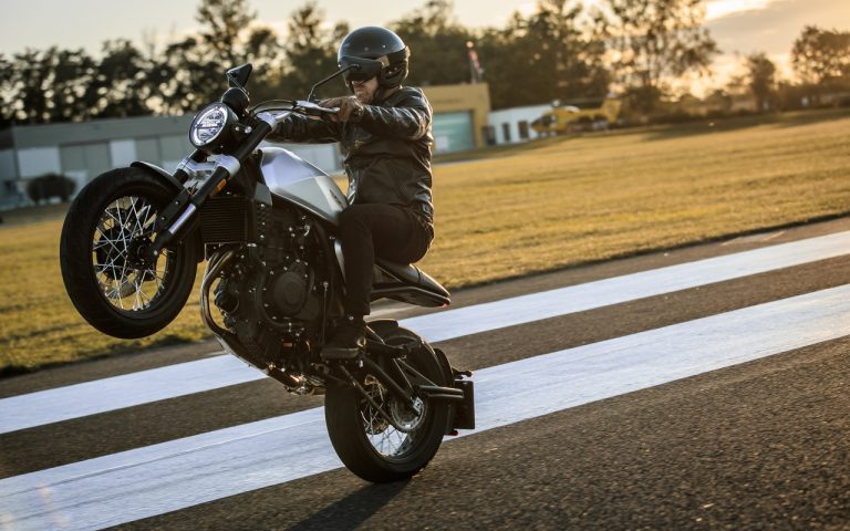 Brixton Crossfire 500: immagini ufficiali